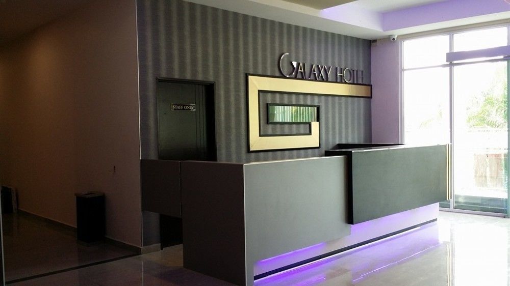 Galaxy Hotel Simpang Ampat  Extérieur photo