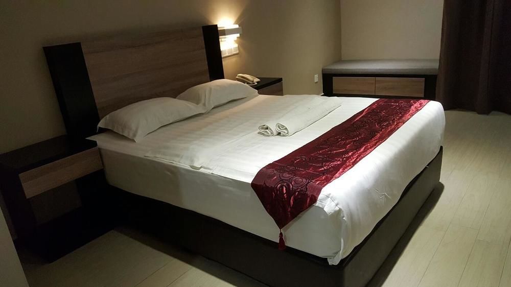 Galaxy Hotel Simpang Ampat  Extérieur photo