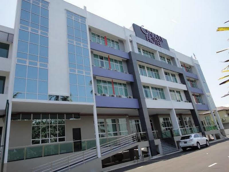 Galaxy Hotel Simpang Ampat  Extérieur photo